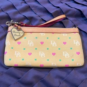 Dooney & Bourke wristlet